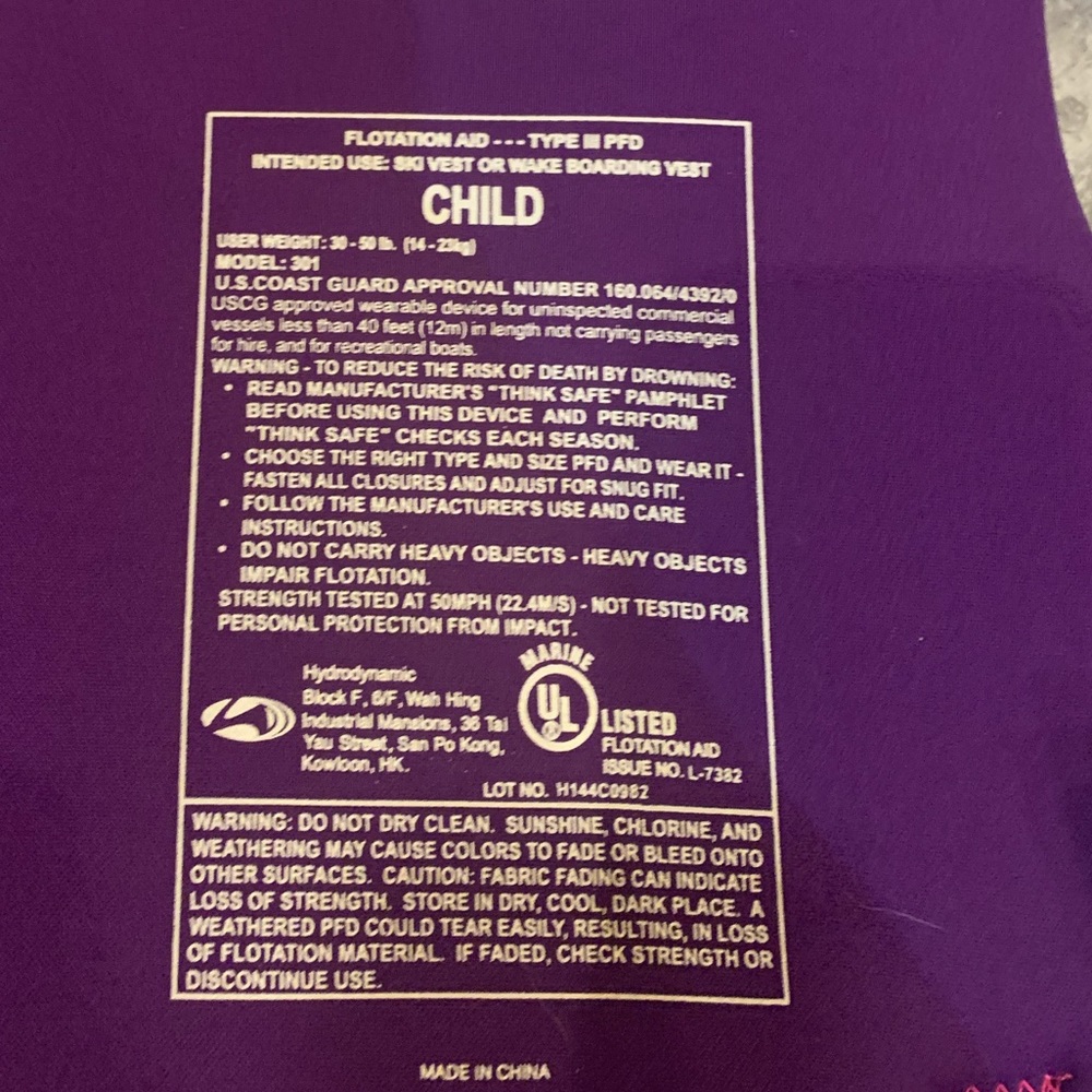 Girl’s Speedo life jacket - Picture 3 of 4